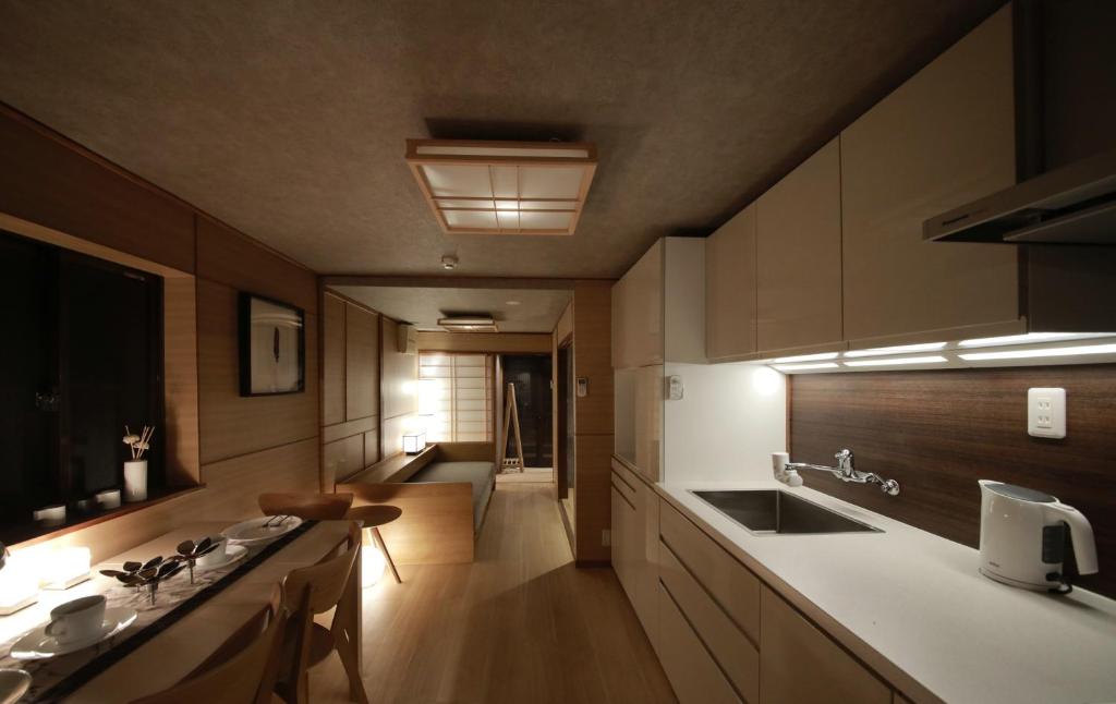 Kuchyň nebo kuchyňský kout v ubytování Shiki Homes IKKO 8