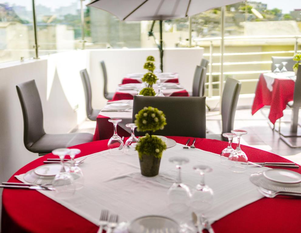 Restaurace v ubytování Hotel Cesaria