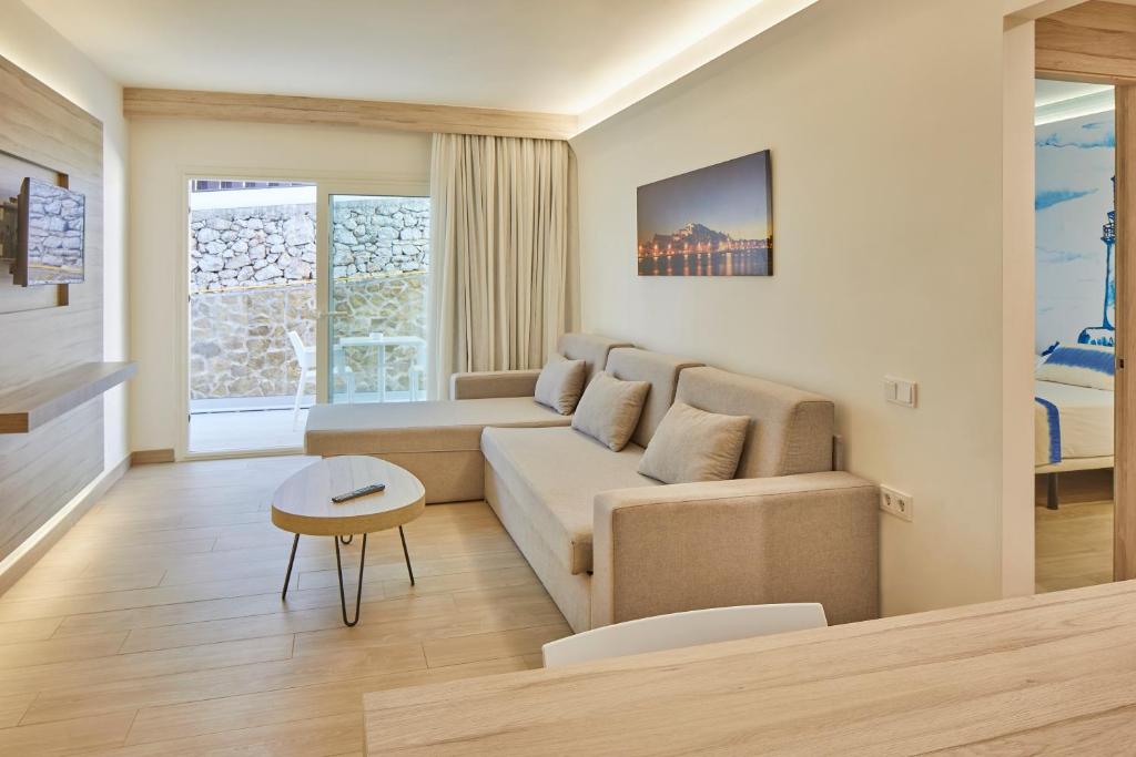 Posezení v ubytování Sol Bahía Ibiza Suites
