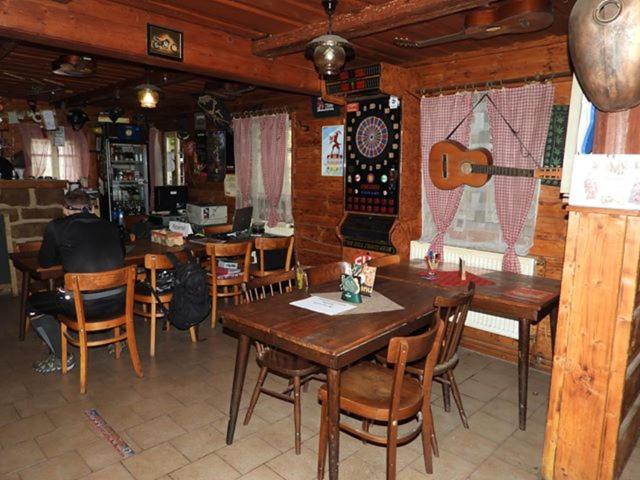 Restaurace v ubytování Dřevěnka