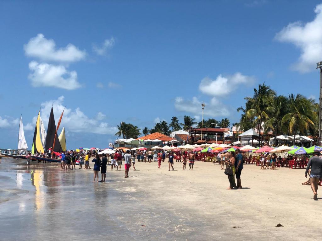  Praia e vila de Porto de Galinhas