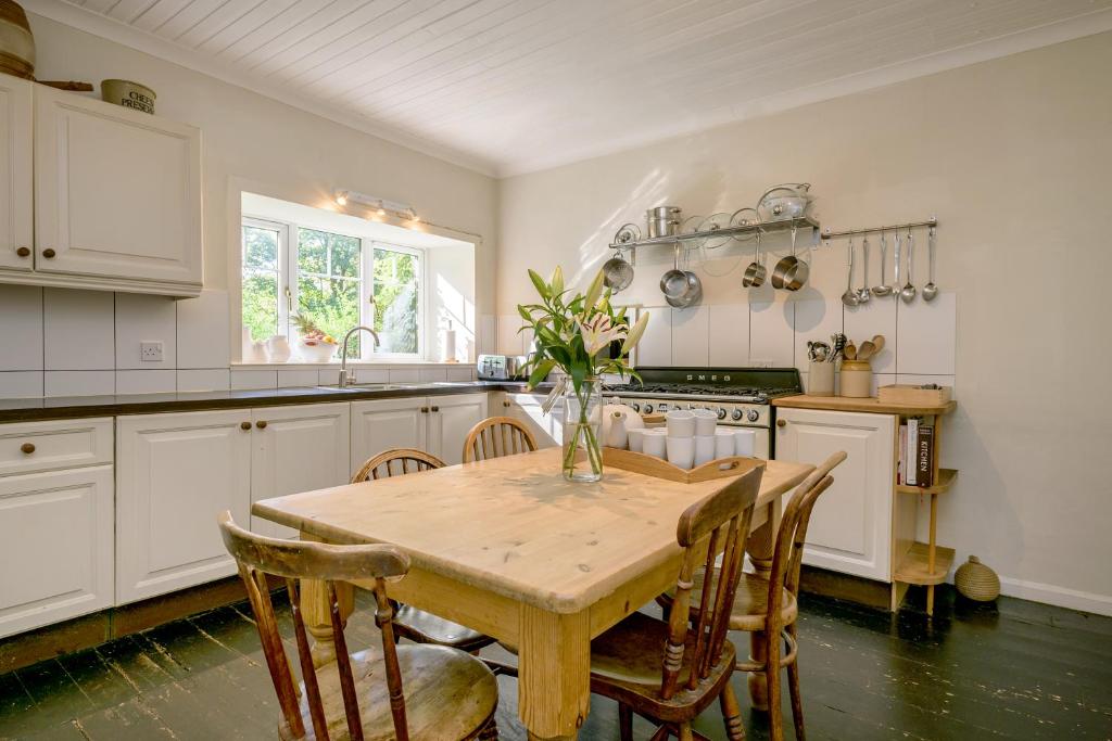 Kuchyň nebo kuchyňský kout v ubytování Mansefield House