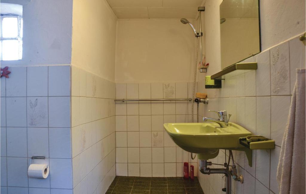 Koupelna v ubytování Three-Bedroom Holiday Home In Kirke Eskilstrup