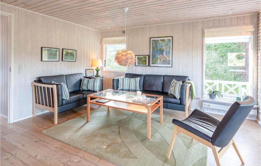 Fotografie z fotogalerie ubytování Three-Bedroom Holiday Home In Asperup v destinaci Asperup