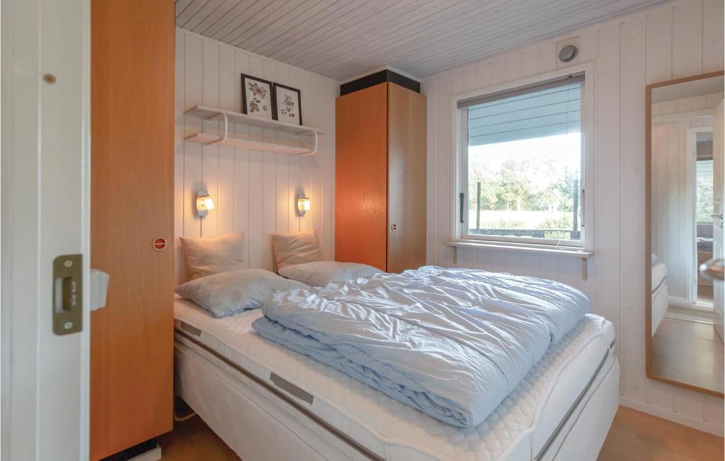 Fotografie z fotogalerie ubytování Three-Bedroom Holiday Home In Asperup v destinaci Asperup
