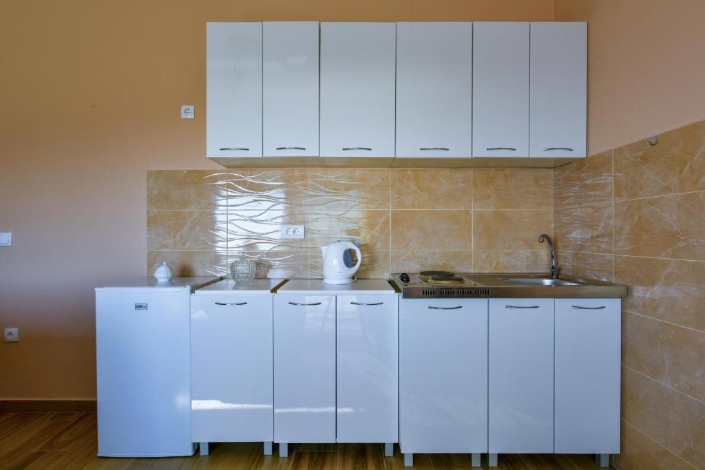 Apartments Hillside - 6