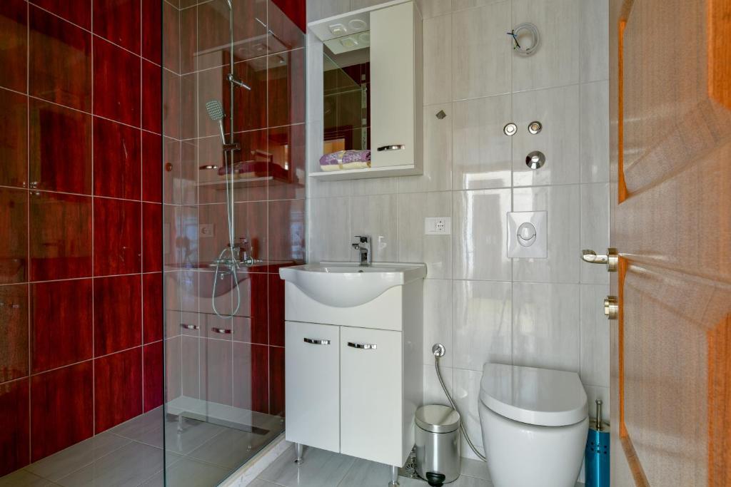 Apartments Hillside - 11