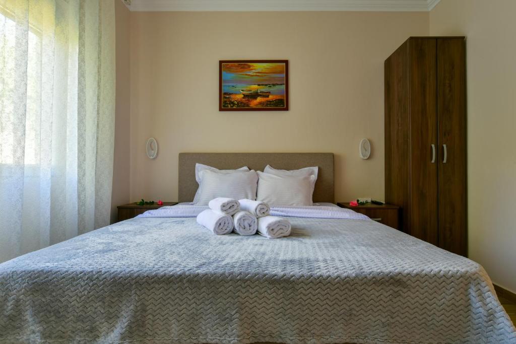 Apartments Hillside - One-Bedroom Apartment