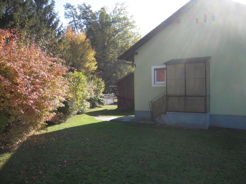 Vonkajšia záhrada v ubytovaní Haus Luisi