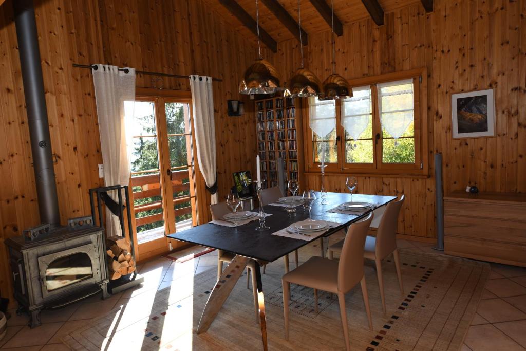 Fotografie z fotogalerie ubytování Chalet Mon Rêve v destinaci Savièse