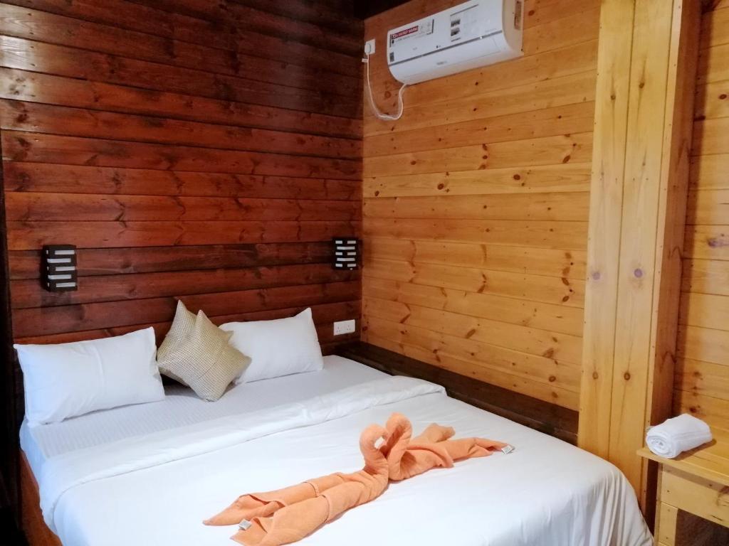 Postel nebo postele na pokoji v ubytování The Cabin Ella