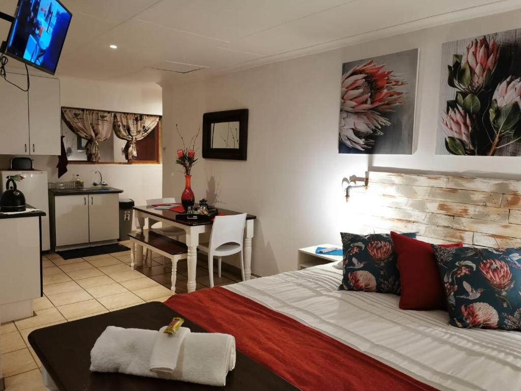 King Protea Self Catering Accommodation in Erasmuskloof, Pretoria East