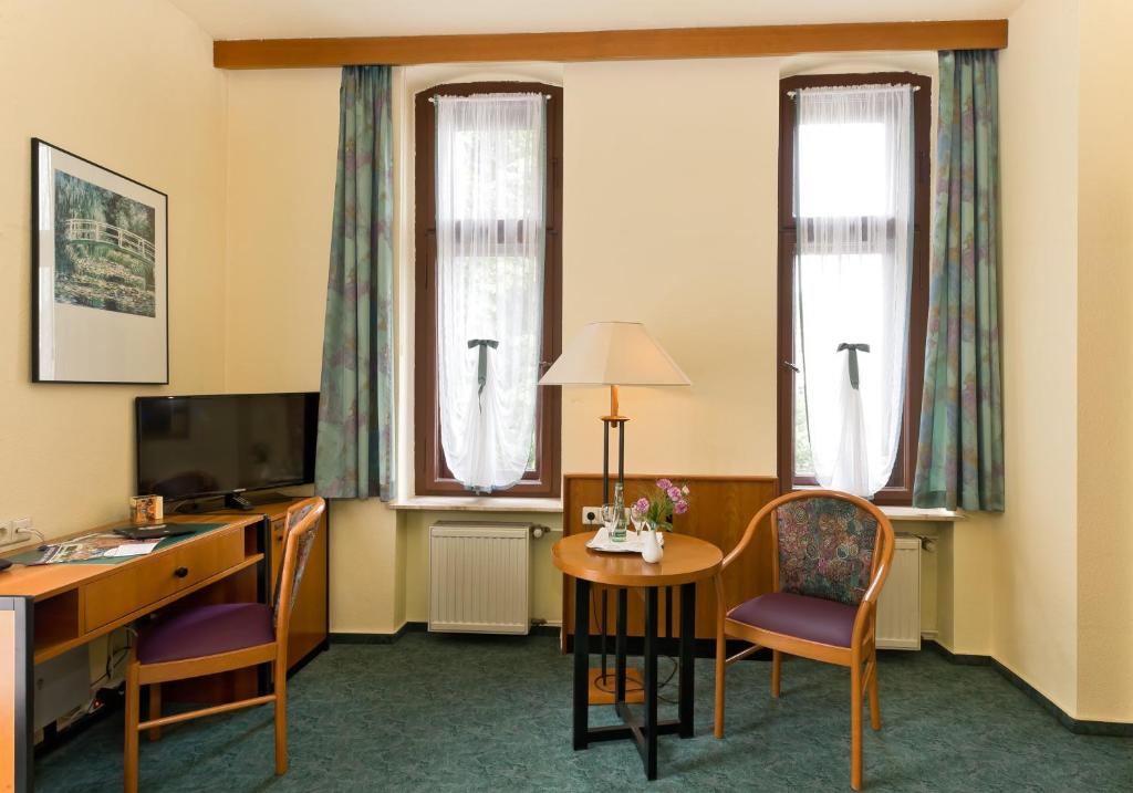 TV a/nebo společenská místnost v ubytování Hotel Katharinenhof