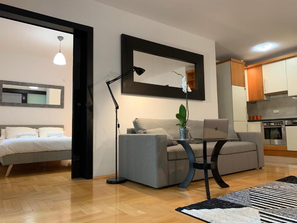 Fotografia z galérie ubytovania Modern 1BR flat in heart of Warsaw with parking vo Varšave