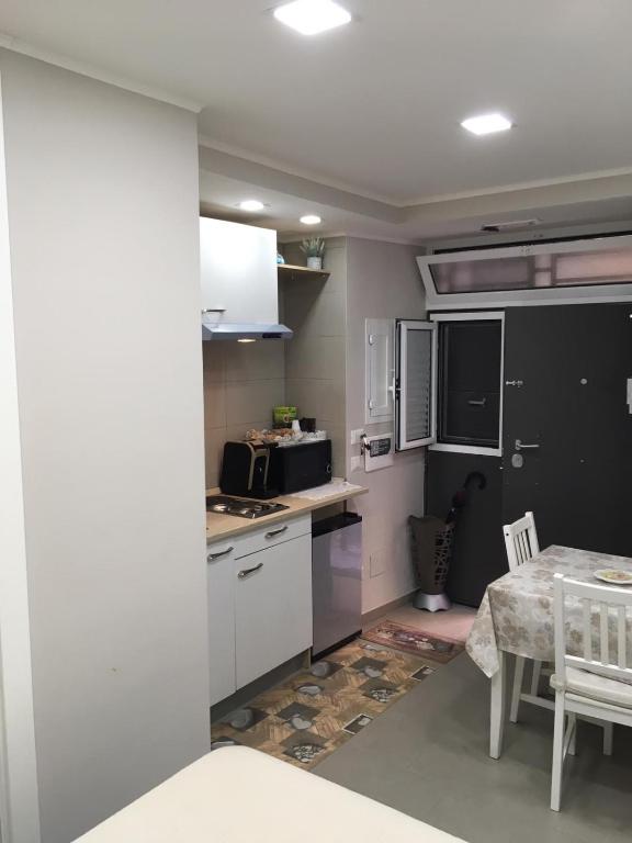 Kuchnia lub aneks kuchenny w obiekcie casa piano zero
