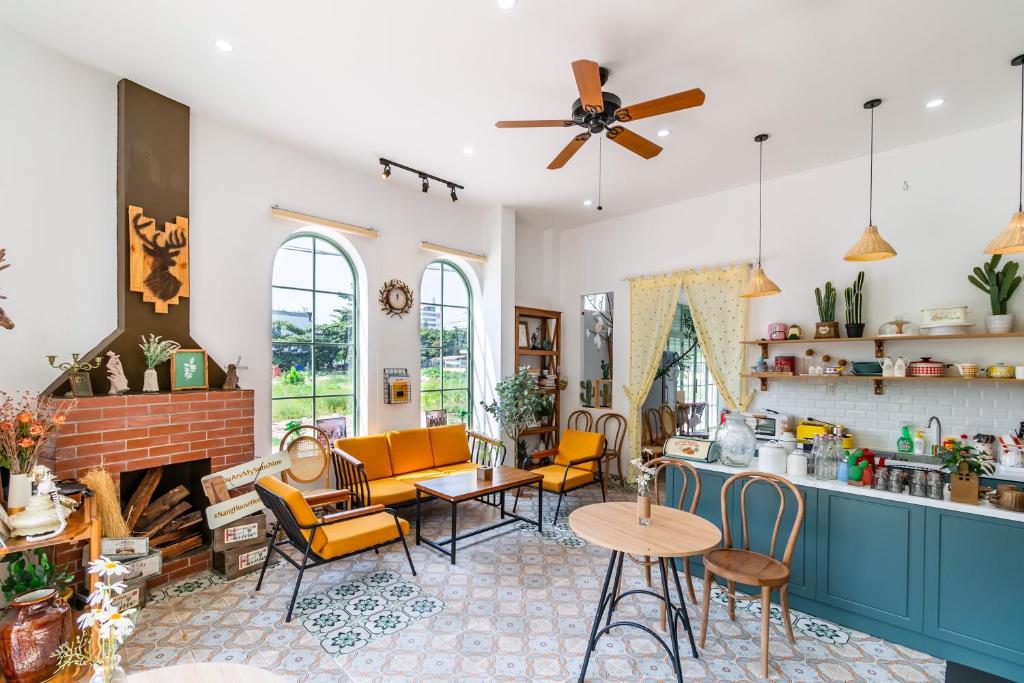 NẮNG House - Deluxe Double Room