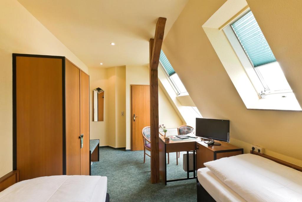 TV a/nebo společenská místnost v ubytování Hotel Katharinenhof