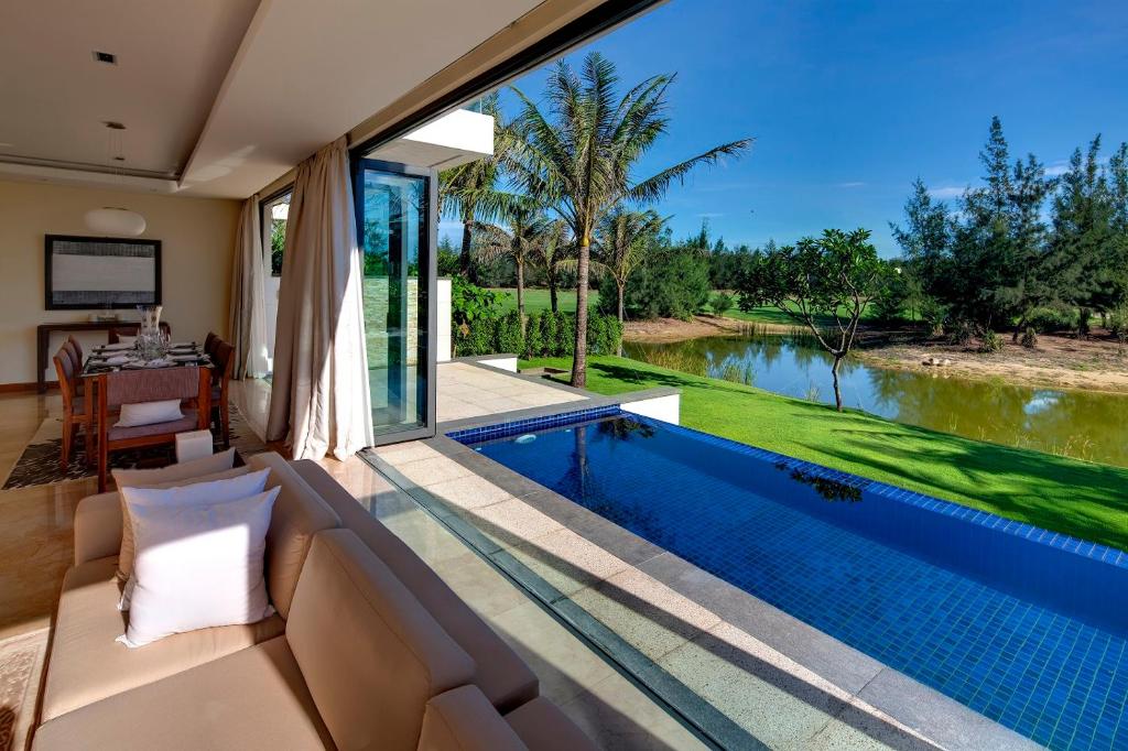 Bazén v ubytování The Ocean Villas Managed by The Ocean Resort nebo v jeho okolí