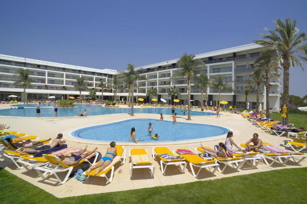 Piscina en o cerca de Alfagar Alto da Colina
