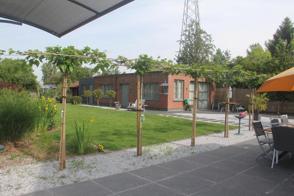Zahrada ubytování B&B Het KoeKoeKsnest Schelle