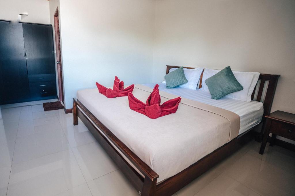 Phra Ae Apartments - 10