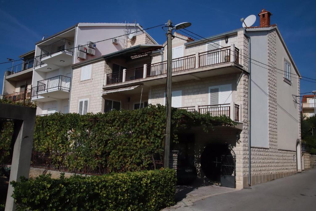 Budova, v ktorej sa apartmán nachádza