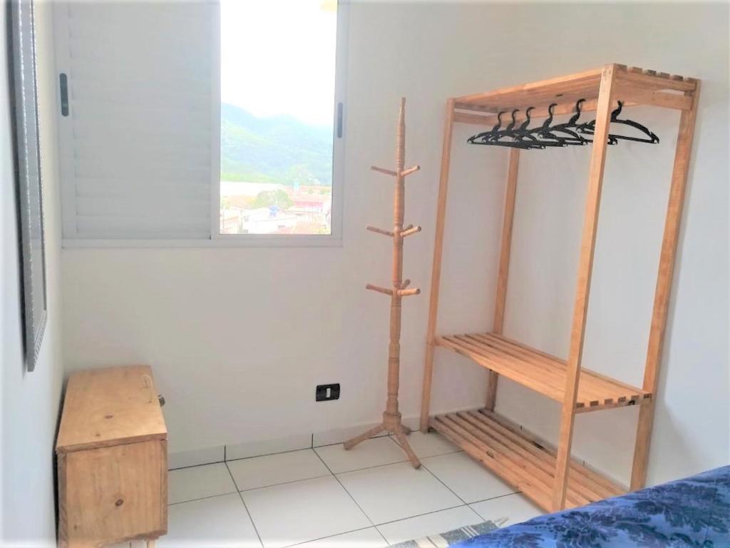  APARTAMENTO COM PISCINA E CHURRASQUEIRA EM UBATUBA