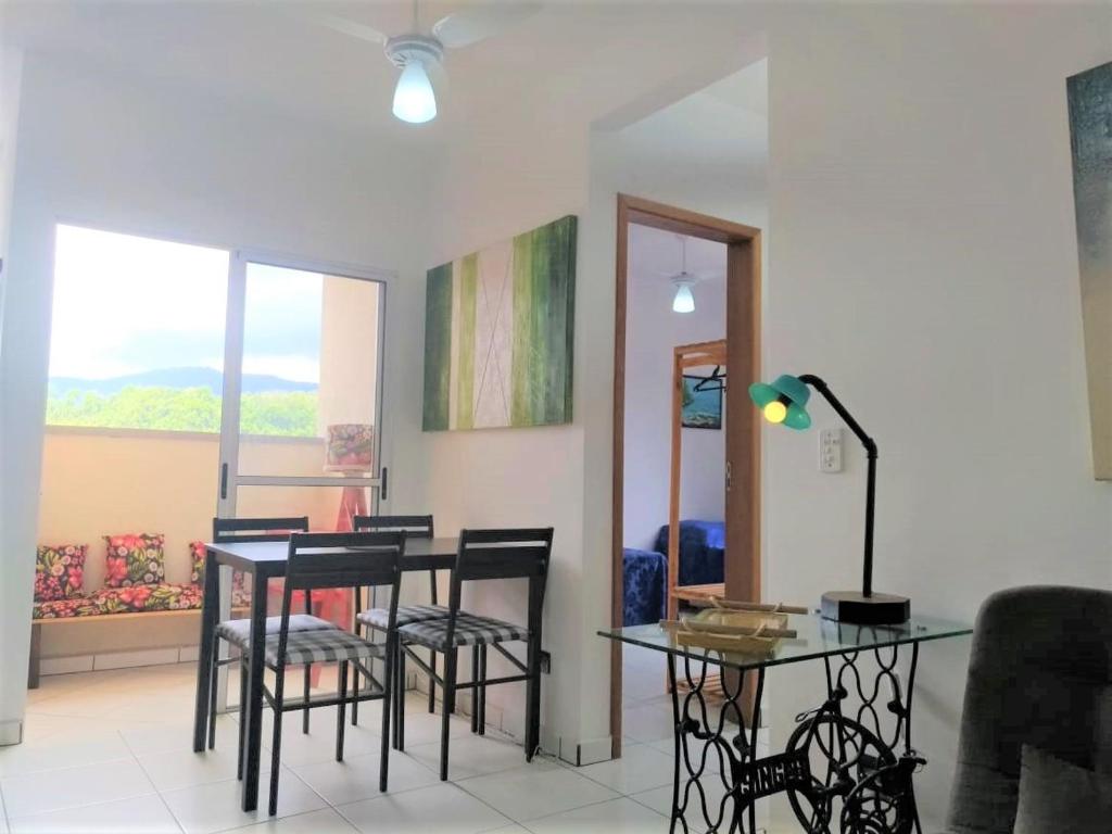  APARTAMENTO COM PISCINA E CHURRASQUEIRA EM UBATUBA