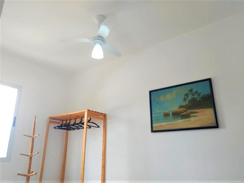  APARTAMENTO COM PISCINA E CHURRASQUEIRA EM UBATUBA