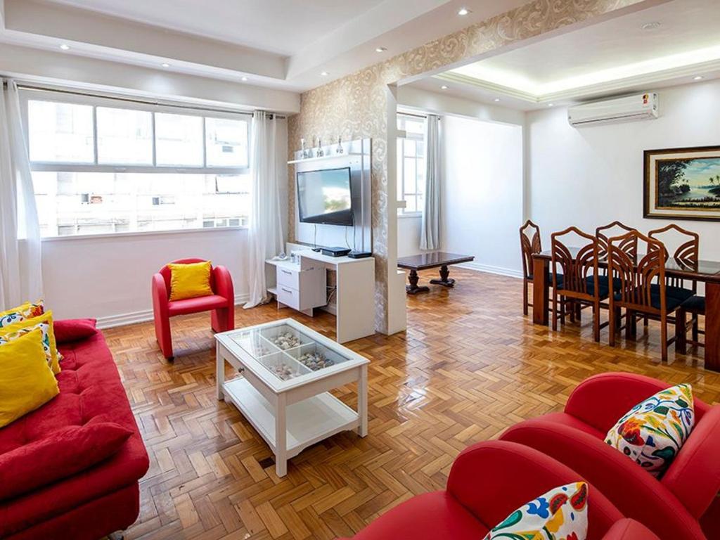  Enorme 3 quartos com jacuzzi e vista mar para 8 pessoas em Copacabana!