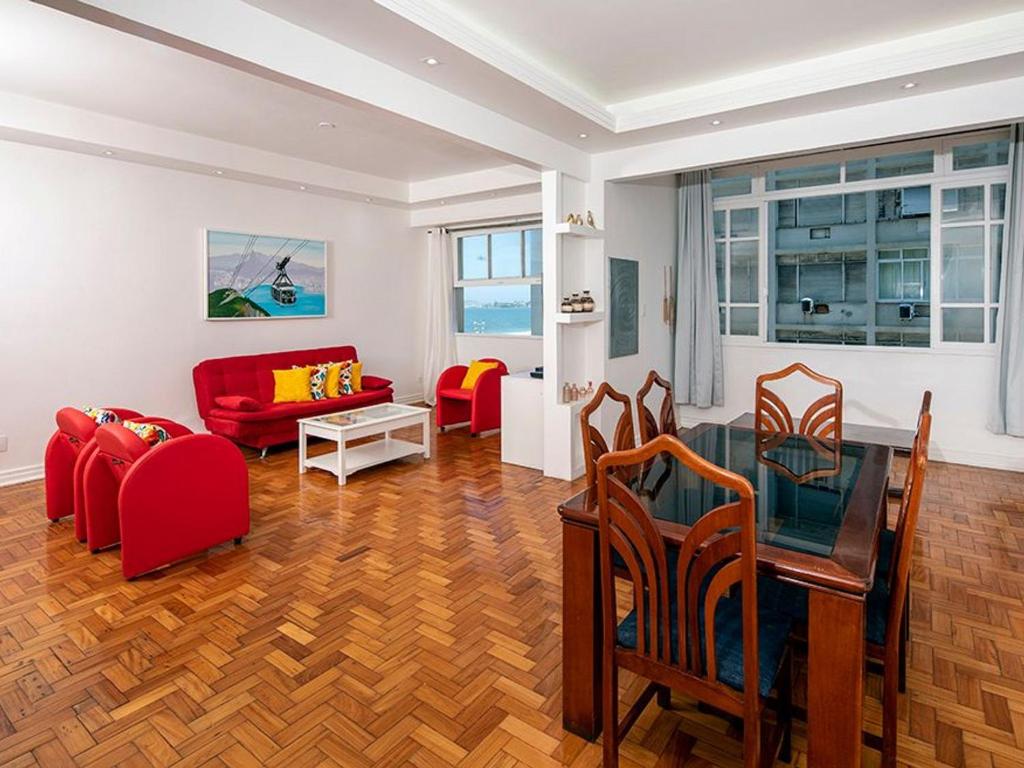  Enorme 3 quartos com jacuzzi e vista mar para 8 pessoas em Copacabana!