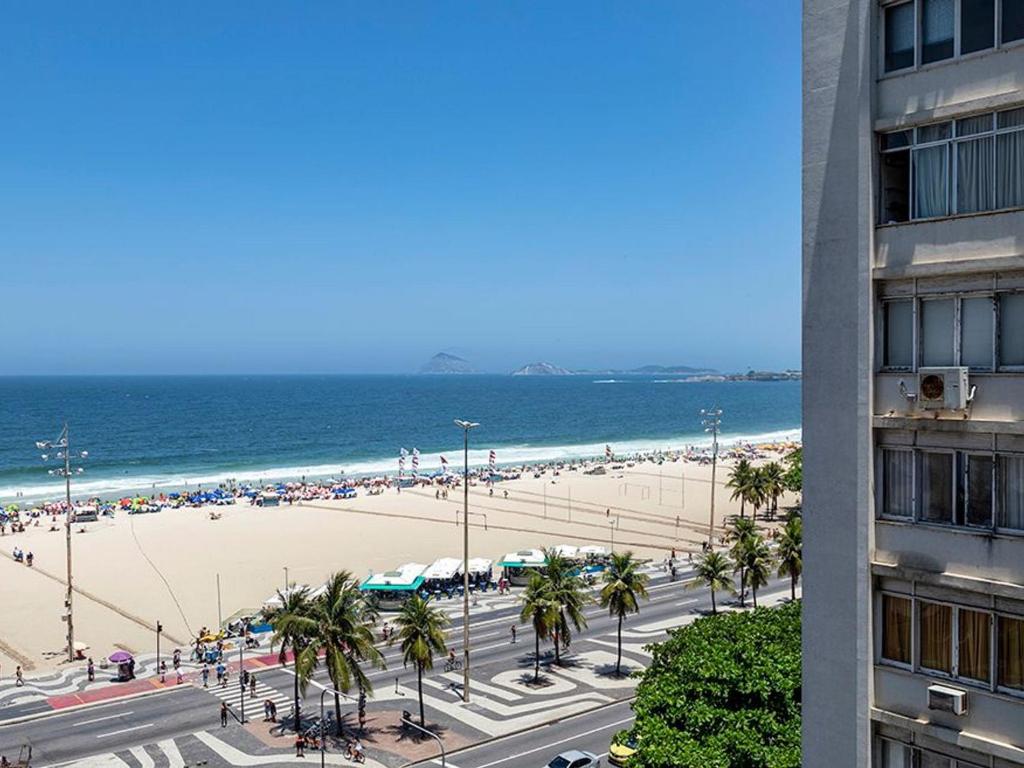  Enorme 3 quartos com jacuzzi e vista mar para 8 pessoas em Copacabana!