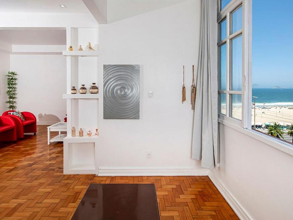  Enorme 3 quartos com jacuzzi e vista mar para 8 pessoas em Copacabana!