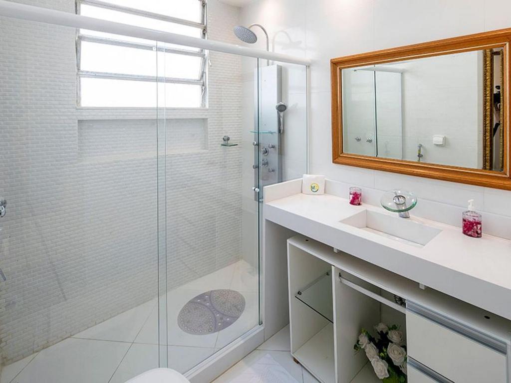  Enorme 3 quartos com jacuzzi e vista mar para 8 pessoas em Copacabana!
