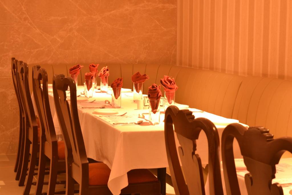 Restaurace v ubytování Hotel Ranjith
