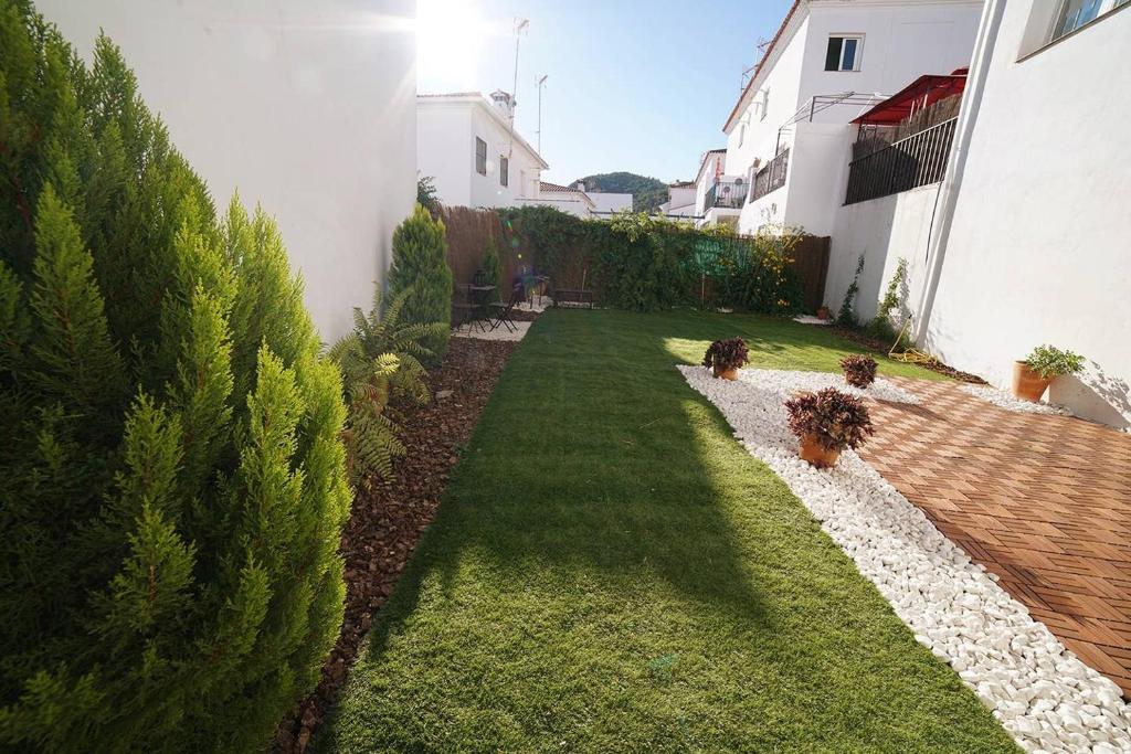 Zahrada ubytování Aracena Suites