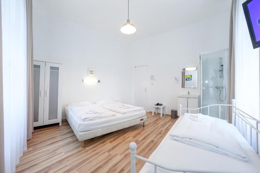 Timeout City Hotel, 5 min to city center, Self Check In - Resim 13