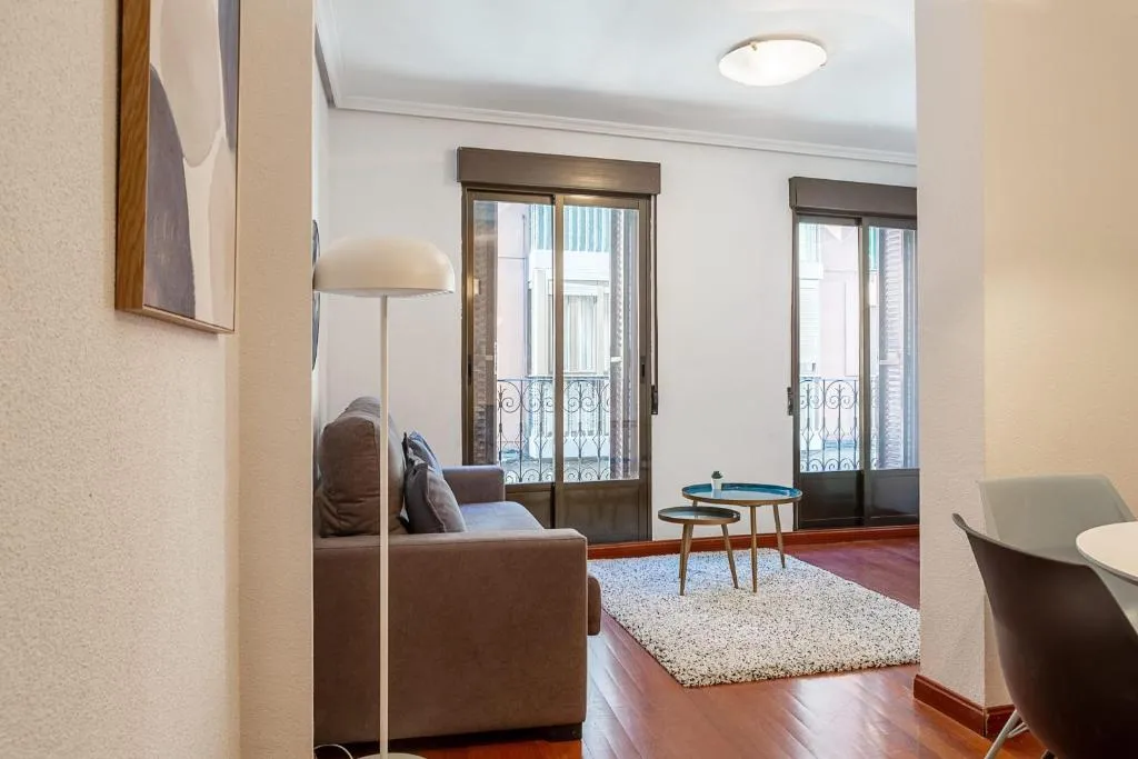 Bright &Modern 1Bed Apt,Sleeps 3 nr La Latina, Madrid, Spania