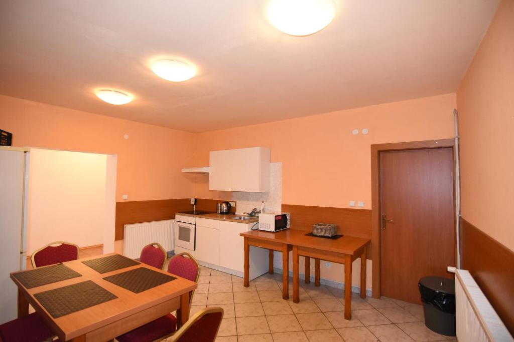 Hotel Taxis Bratislava - Resim 15