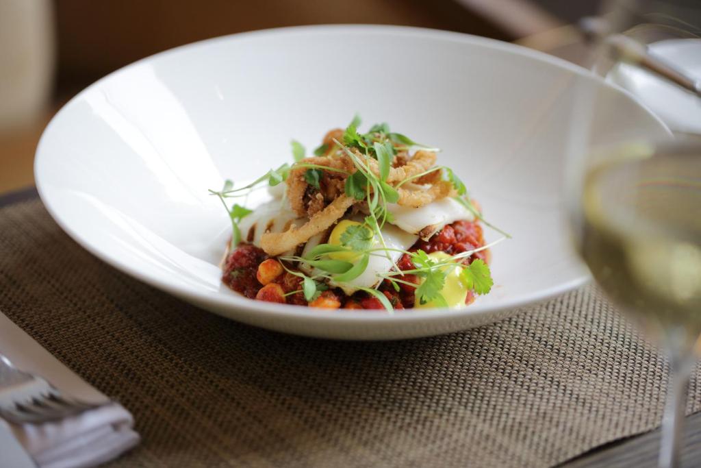 The Athenaeum Hotel & Residences - Resim 23