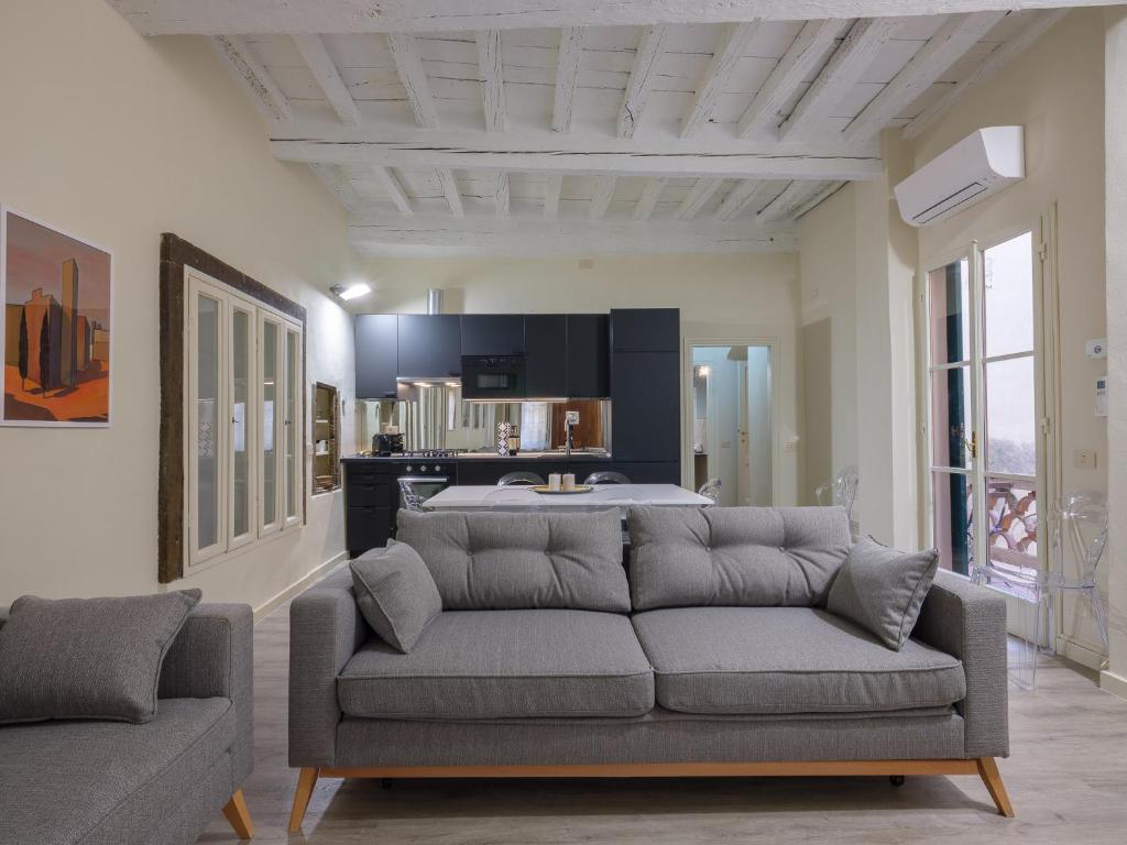 BEAUTIFUL FLAT IN OLTRARNO
