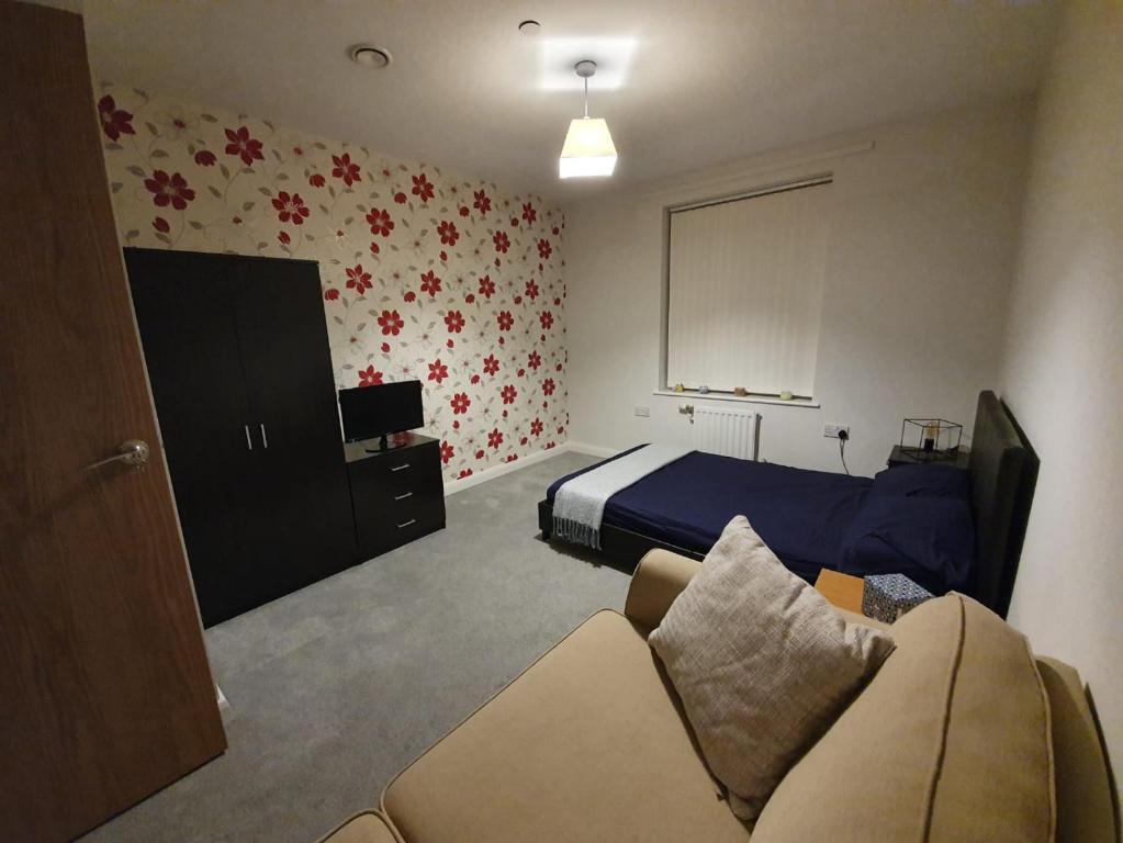 Spacious double room in London