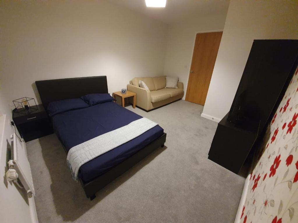 Spacious double room in London