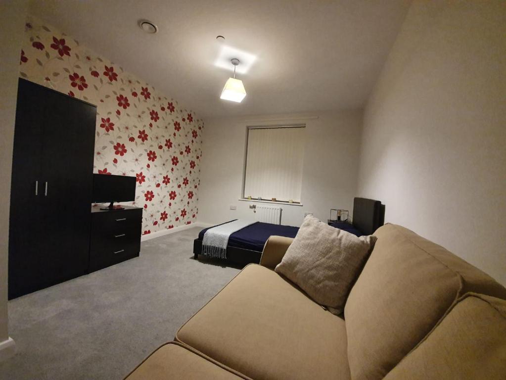 Spacious double room in London