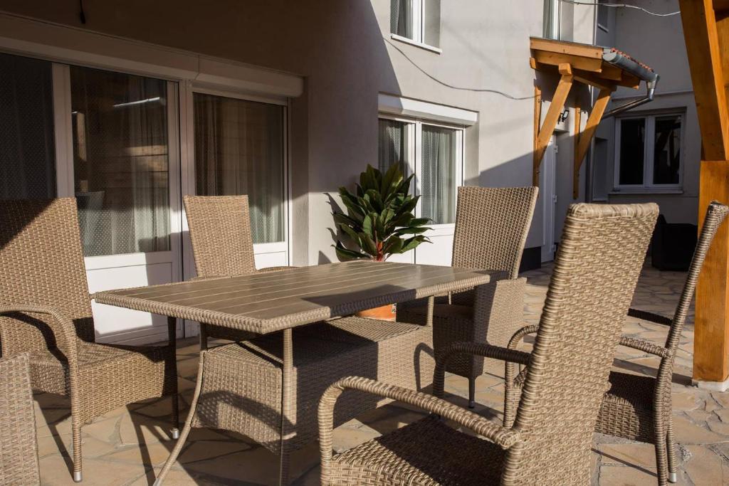 Balkón alebo terasa v ubytovaní Csigaház Apartman