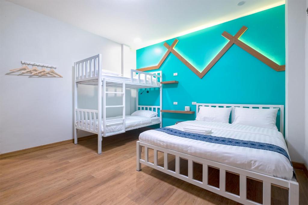 Postel nebo postele na pokoji v ubytování BED Friends Poshtel