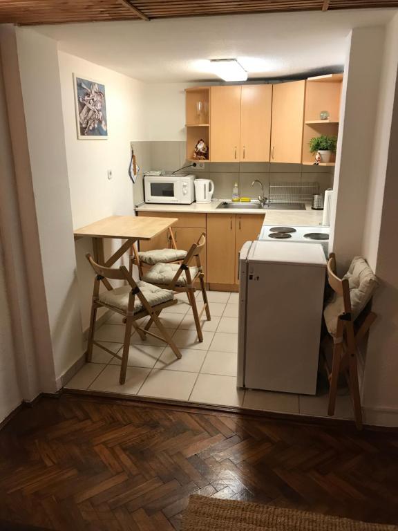 Révay 6 Apartment, Budapesta – Prețuri actualizate 2023