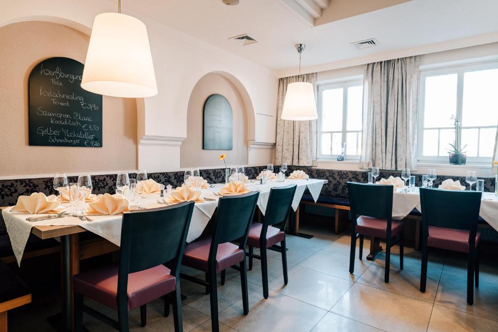 Posezení v ubytování Hotel Römerstube