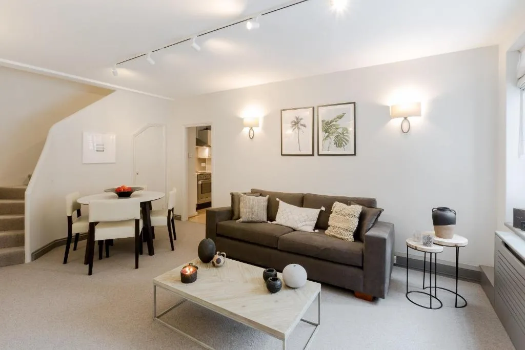 Sloane Square Gem - Swan Court 1 bed, Londra, Marea Britanie