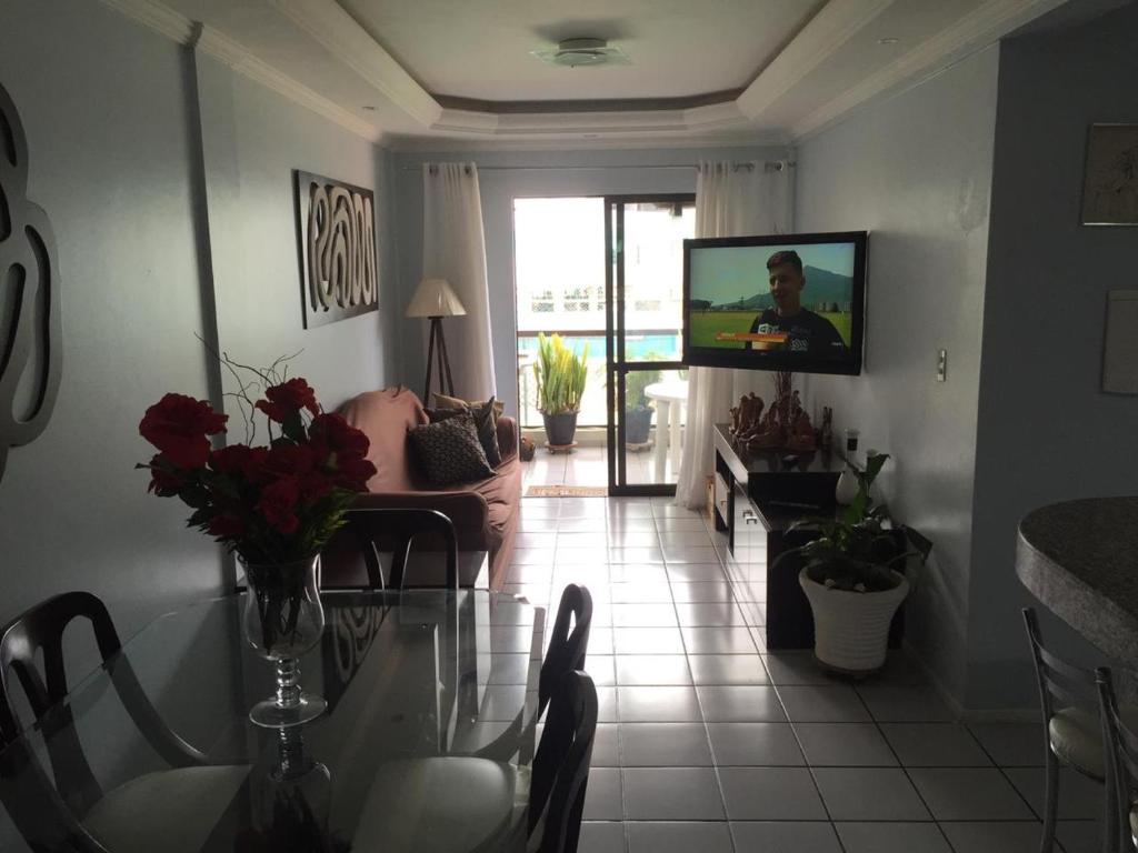  Apartamento 2 dormitórios completo (109O)